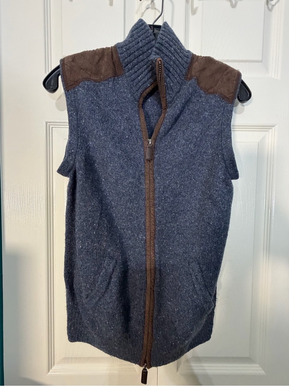 Cremieux Men's Navy Blue Knit Zip-Front Vest with Brown Accents